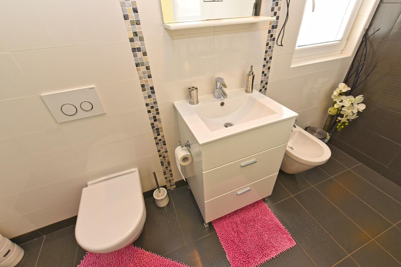 Apartment Monfiorenzo 1551 Rovinj Ngoại thất bức ảnh